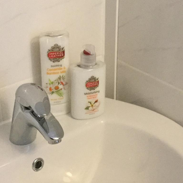Clare House Hotel Dover Ngoại thất bức ảnh
